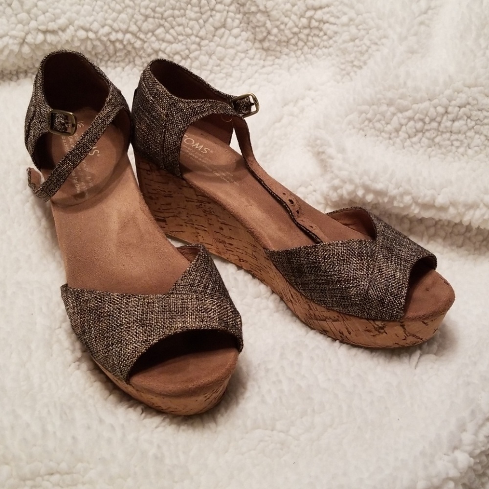 Tom's wedges